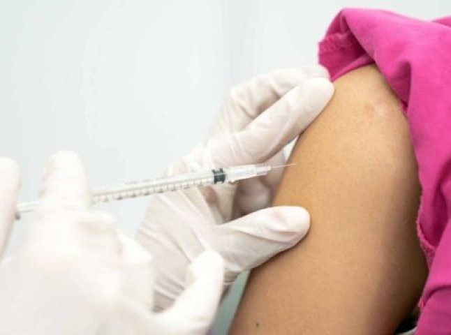 Приватні клініки і ФОПи можуть створювати бригади вакцинації та пункти щеплення від Covid-19