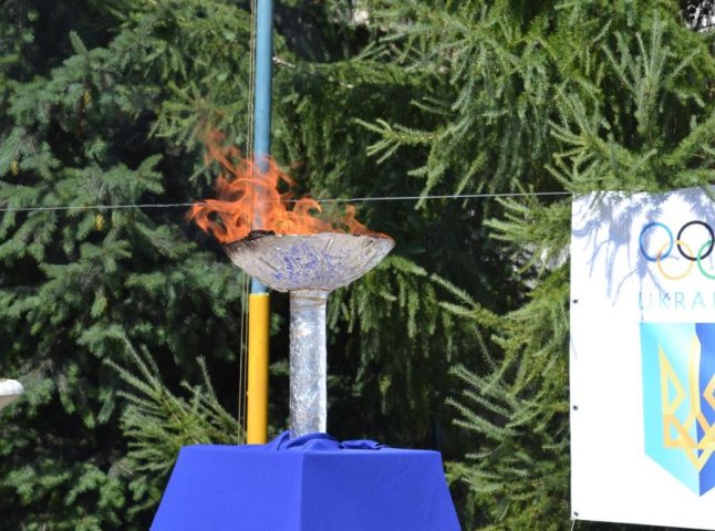 В Ужгороді запалювали Олімпійський вогонь