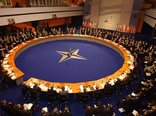 НАТО екстрено збереться через ситуацію в Україні