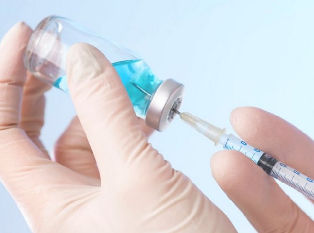 В Ужгороді школярів вакцинуватимуть від кору додатково