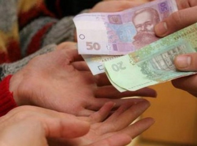 У Мукачеві прийняли рішення надати матеріальну допомогу працівникам виконкому та структурних підрозділів