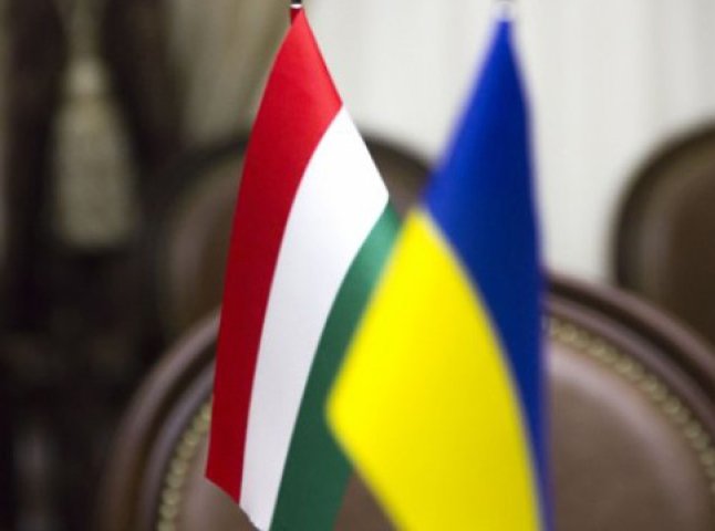 Україна й Угорщина домовились про взаємне визнання свідоцтв про вакцинацію