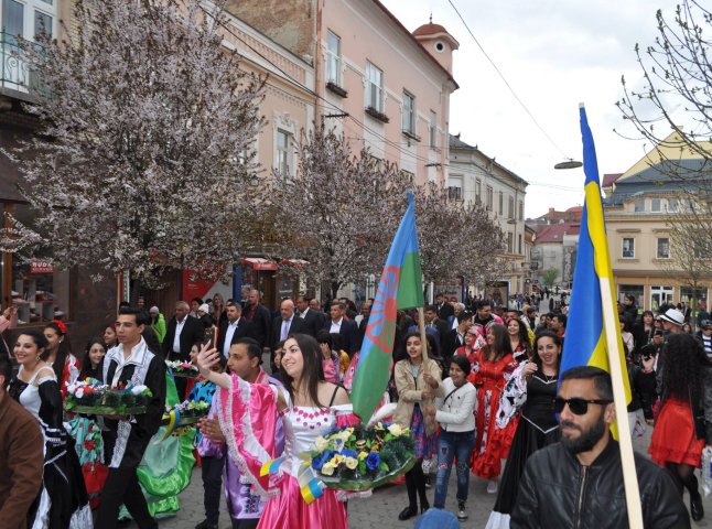 В Ужгороді урочисто відзначили Міжнародний день ромів