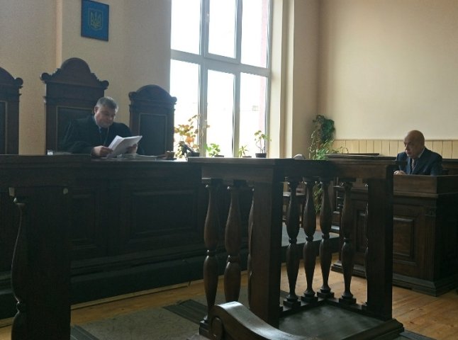 Суд зобов’язав Мукачівську міськраду змінити бюджет міста й почати фінансувати профтехучилища