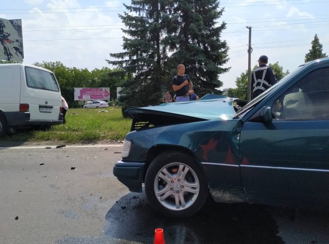 На в’їзді в Мукачево зіткнулись авто