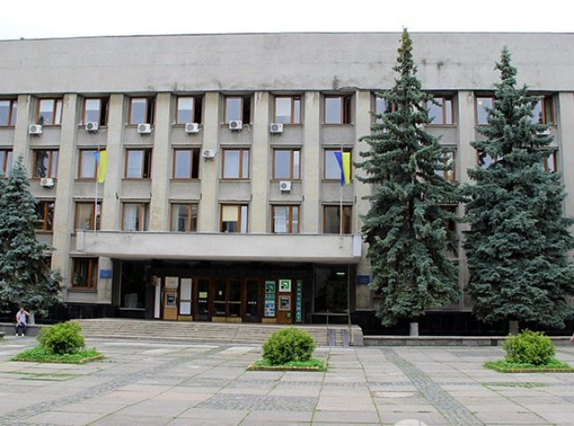 Працівників Ужгородської міськради терміново евакуювали