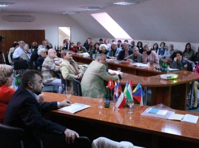 Провідні науковці України та Вишеградської групи обговорюватимуть безпеку на кордоні України та ЄС