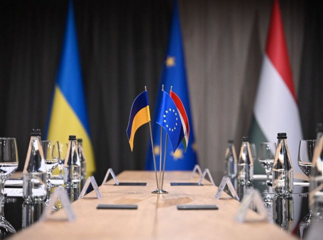 В Ужгороді провели двосторонню українсько-угорську зустріч: про що говорили посадовці