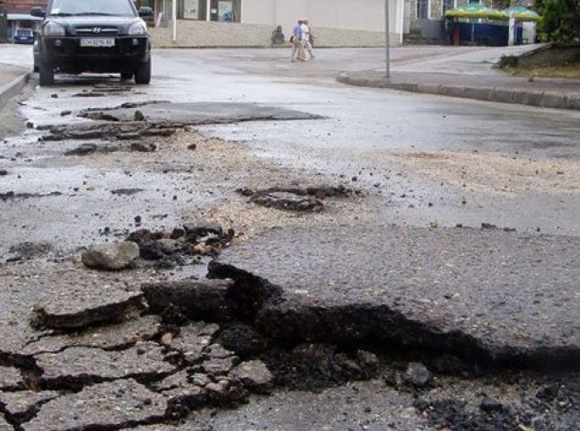 Дороги Закарпатської області серед найгірших в Україні