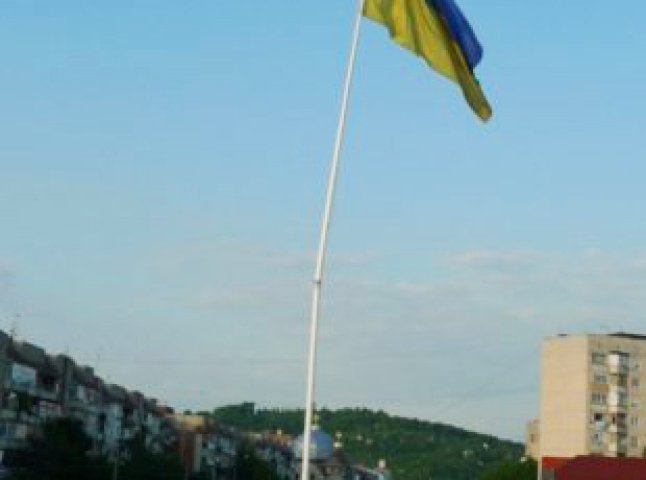Державний прапор України в Росвигові “похитнувся”