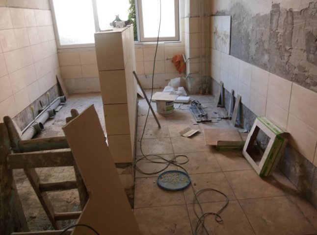 В Ужгороді триває ремонт у дитсадку "Ластовічка"