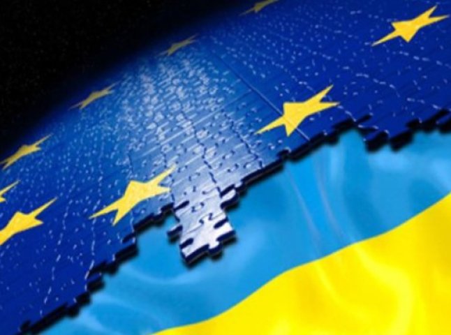Три країни юридично зобов’язалися підтримати вступ України в ЄС