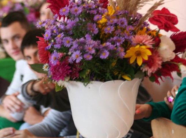 Чопські школярі відзначили традиційне осіннє свято (ФОТО)
