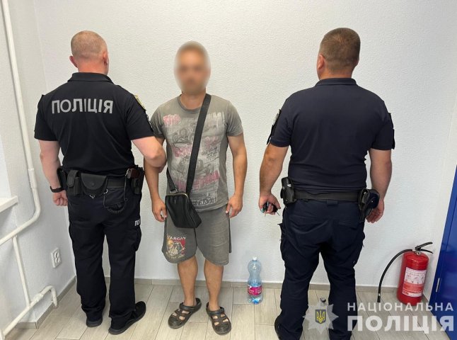 В Ужгороді поліція затримала наркоторговця