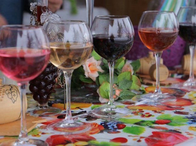 Ввечері у Мукачеві урочисто відкриють фестиваль "Червене вино"