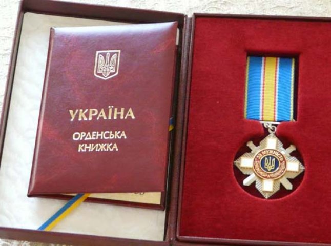 Президент Петро Порошенко посмертно нагородив бійців 128-ої бригади орденами