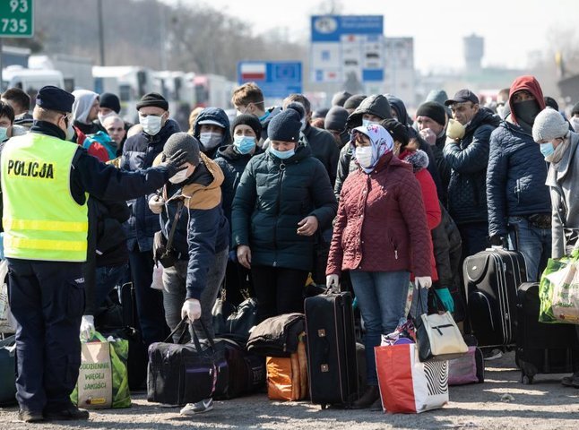 Глава податкової планує зайнятися переказами заробітчан