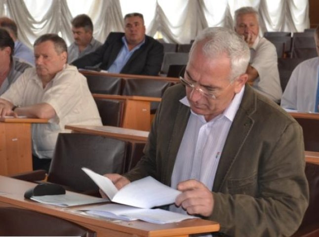 Депутати Тячівської райради не знайшли компромісу і не зібрались на засідання