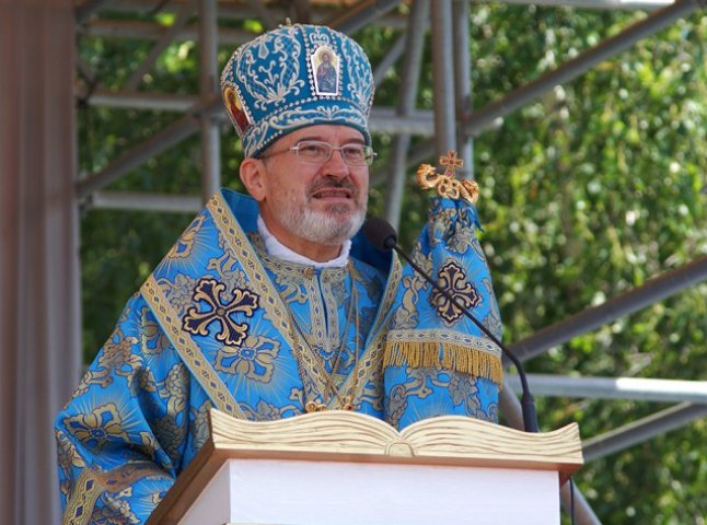 У понеділок закарпатці прощатимуться із єпископом Міланом Шашіком