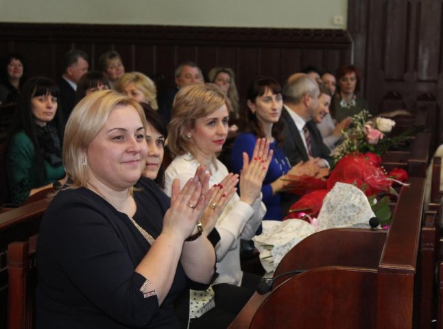 У Мукачеві нагородили найкращих вчителів міста