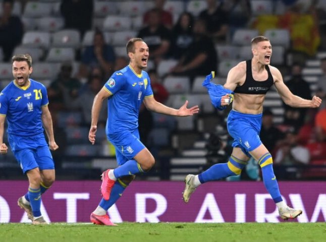 Збірна України у феєричному матчі обіграла Швецію і вийшла до чвертьфіналу Євро-2020