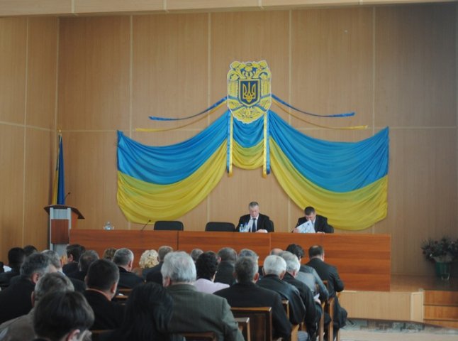 Районні депутати виділили 25 тисяч гривень на фінансування заходів безпеки на території Мукачівщини