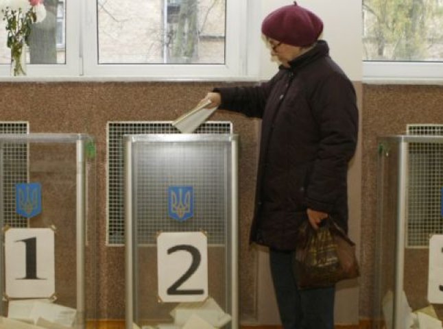 Вибори у Мукачеві під загрозою зриву: виборча комісія заявляє про брак коштів