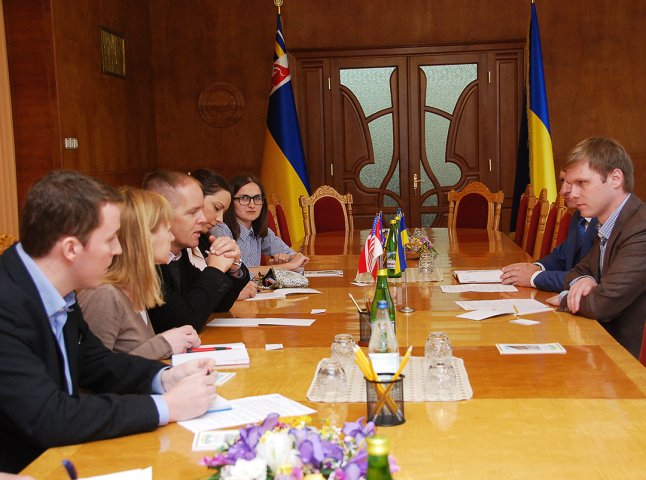 Представники ОБСЄ відвідали Закарпатську область і поспілкувалися із губернатором