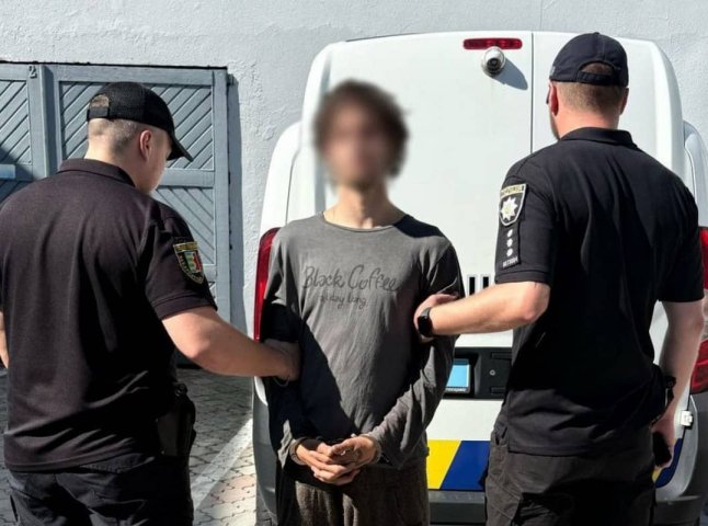 На Закарпатті затримали юнака з Київщини за крадіжку мотоцикла На Закарпатті затримали юнака з Київщини за крадіжку мотоцикла