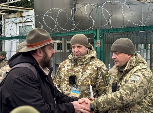 Вифлеємський вогонь миру зустріли на Закарпатті