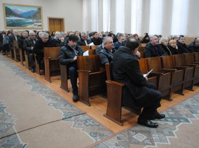 Депутати Мукачівської райради прийняли районний бюджет на 2015 рік (ФОТО)
