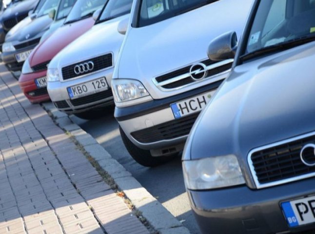 Штрафи за нерозмитнення автомобілів із єврономерами можуть відтермінувати