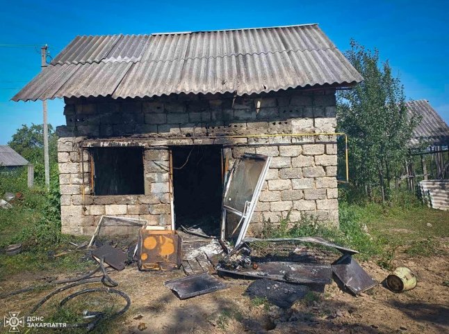 Під час пожежі на Берегівщині постраждав чоловік