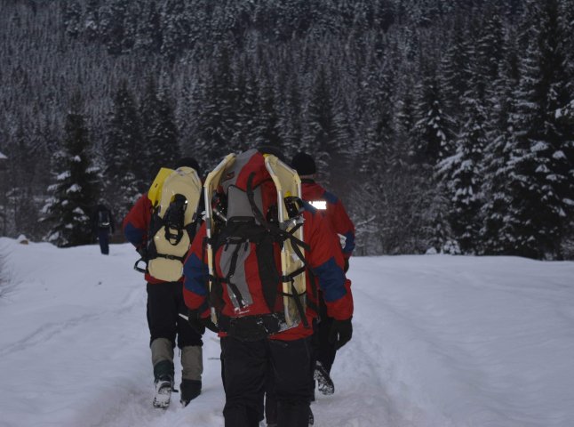 Рятувальники знайшли туристів, які потребували допомоги в горах