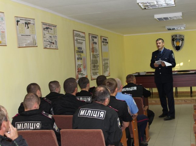 У зв’язку з перебуванням міліціонерів у зоні АТО, значну частину роботи на виборах виконуватимуть працівники ДСО