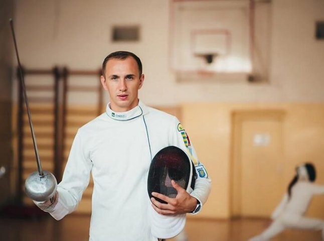 Закарпатський спортсмен став срібним призером етапу Кубка світу з фехтування