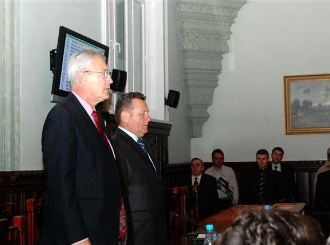 На сьогоднішній сесії Мукачівської міської ради депутати розглянуть 24 питання