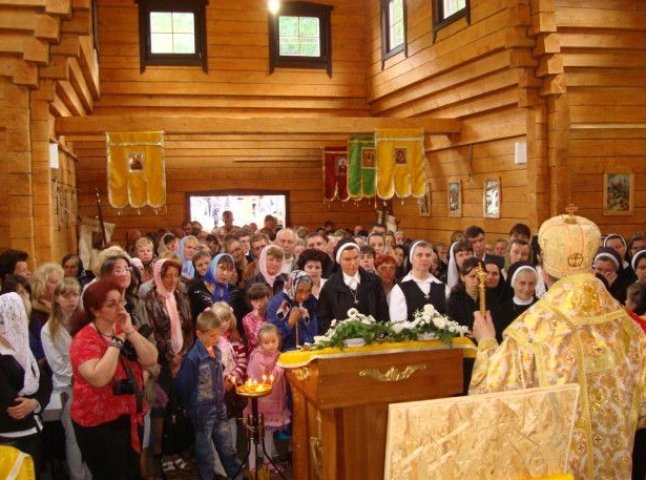 На Мукачівщині священики різних конфесій, наприкінці недільної служби, закликають вірників піти на вибори
