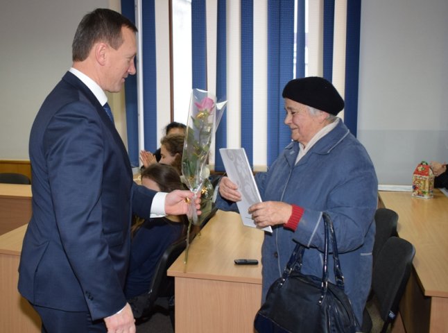 В Ужгородській міській раді вітали волонтерів