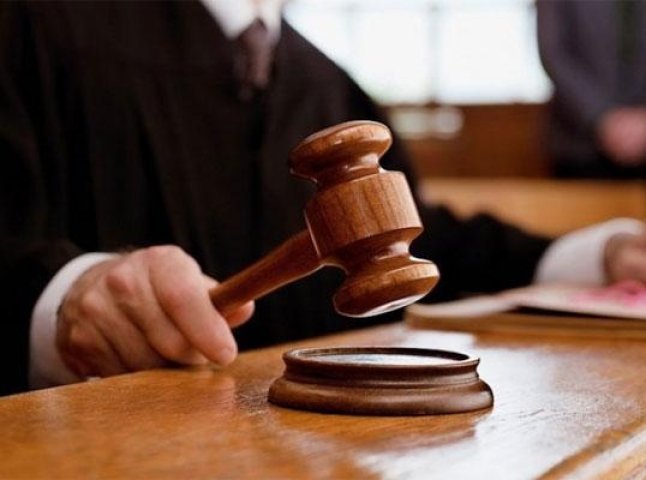 Суд визначив, скільки сидітиме чоловік за вбивство рідного брата