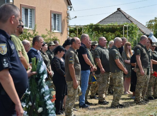 Він надзвичайно любив життя: на Закарпатті поховали полеглого Героя