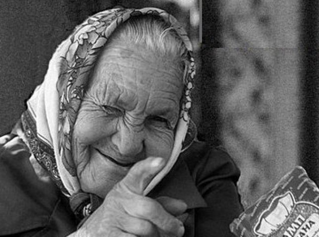 Бабуся, замість того, щоб витрачати на онука опікунські гроші у сумі понад 120 тисяч гривень, витратила їх на себе