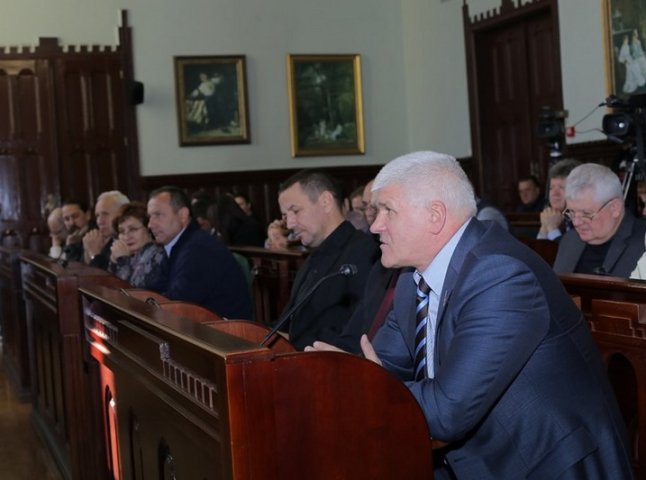 У Мукачеві затвердили нових присяжних