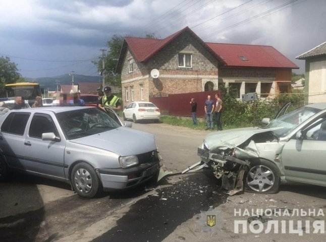 Потрійна ДТП у Мукачівському районі: постраждало 4 людей