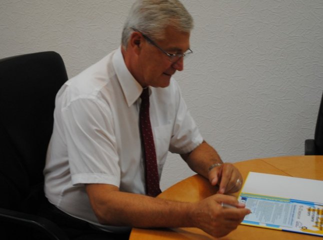 У Мукачеві підписали Хартію Європейського тижня мобільності (ФОТО)