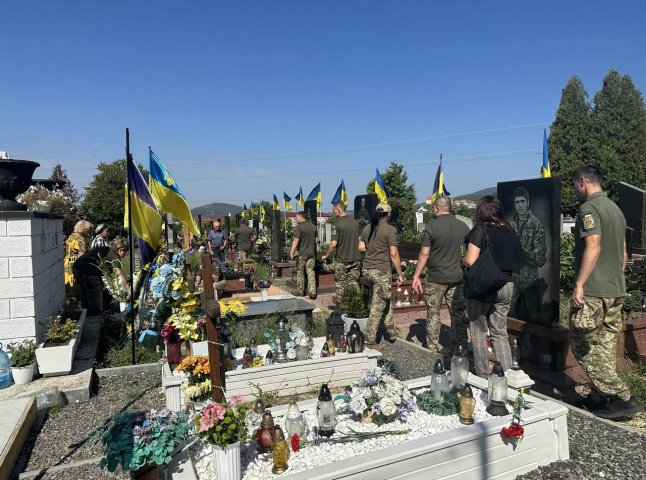 У Мукачеві вшанували пам’ять полеглих Героїв