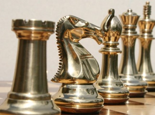 Мукачівському шахісту присвоїли високе звання "Майстер ФІДЕ" 