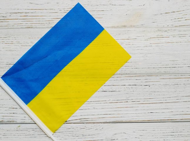 «Добрий день» чи «Доброго дня»: як правильно вітатися українською