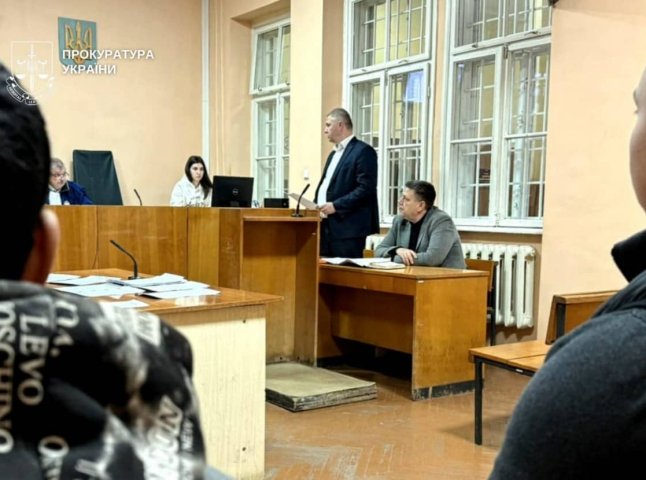 Двох неповнолітніх, підозрюваних у вбивстві подружжя пенсіонерів на Закарпатті, взято під варту