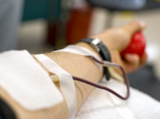 Закарпатська обласна станція переливання крові потребує донорської підтримки